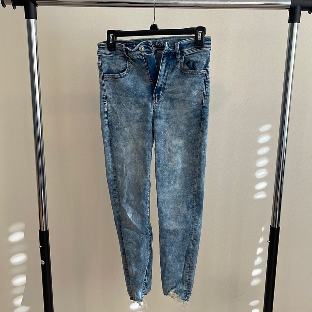 American Eagle high waisted distressed jeans